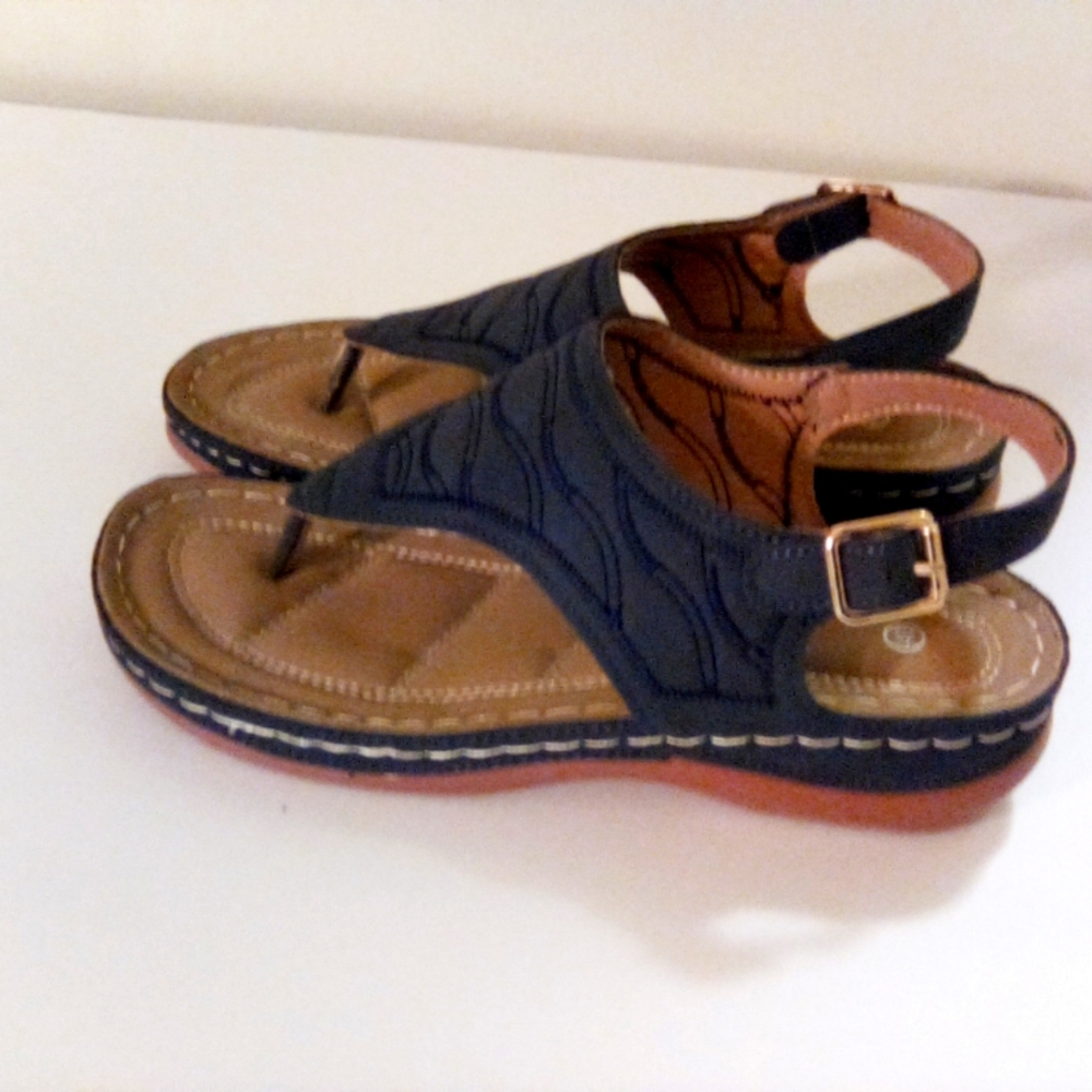 Stylish Sandals with Buckle